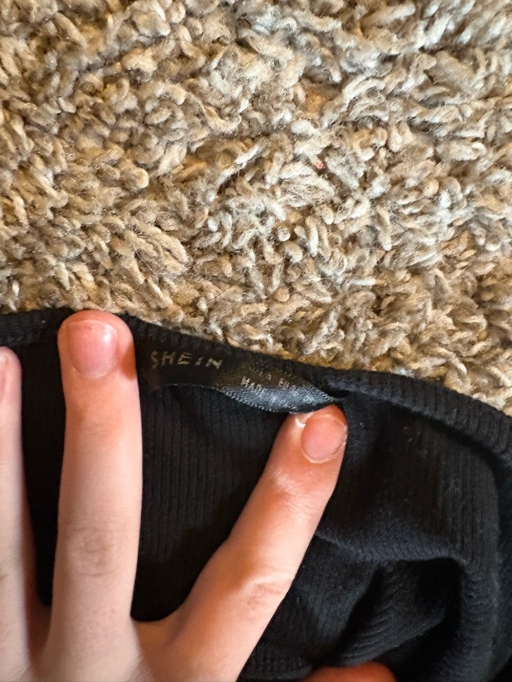 SHEIN Black Ribbed Contrast-Stitch Cami - Picture 3 of 3